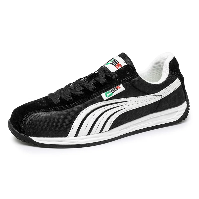 Nova Retro Sneakers