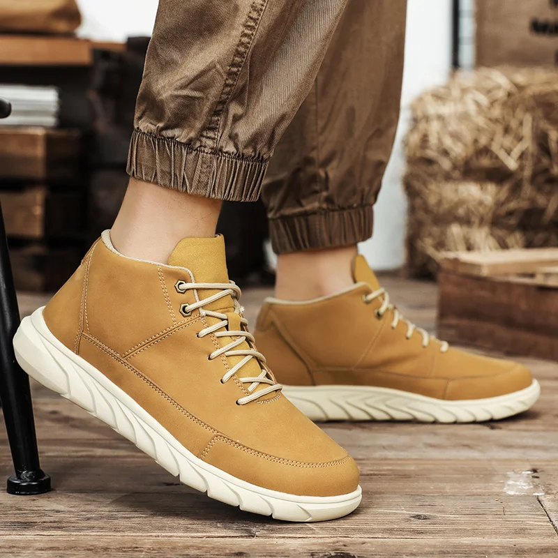 Highland Chukka Sneakers