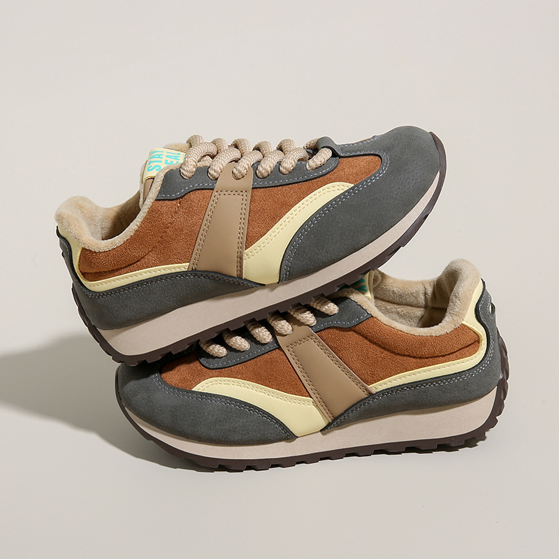 Luna Retro Sneakers