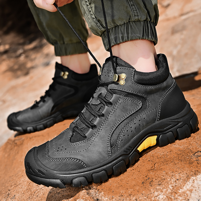 Trail Venture Hiking Boots