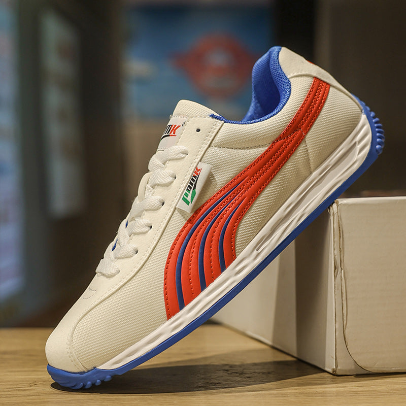Nova Retro Sneakers