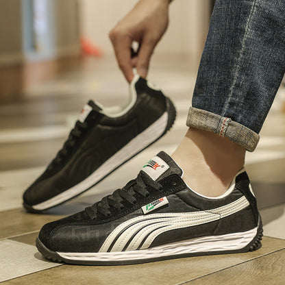 Nova Retro Sneakers